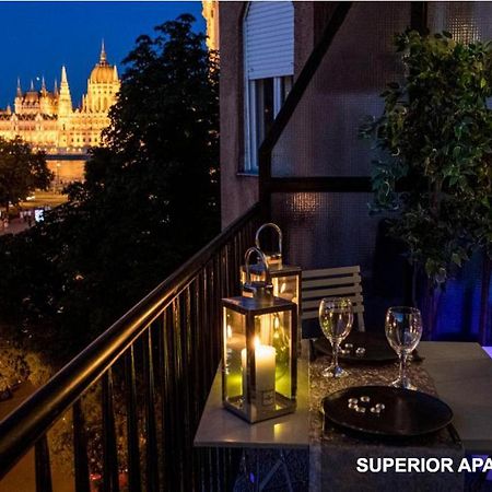 Bpr Agathe Elegant Suite With Parliament View بودابست المظهر الخارجي الصورة