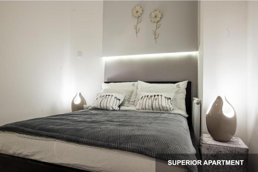 Bpr Agathe Elegant Suite With Parliament View بودابست المظهر الخارجي الصورة